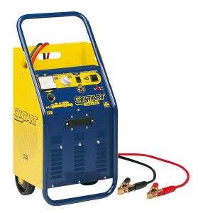 GYSTART 724 E - 12/24 V, avtomatski polnilec - boster.